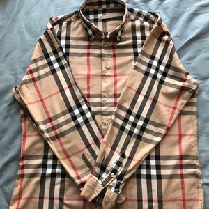 Burberry button down casual shirt🍯